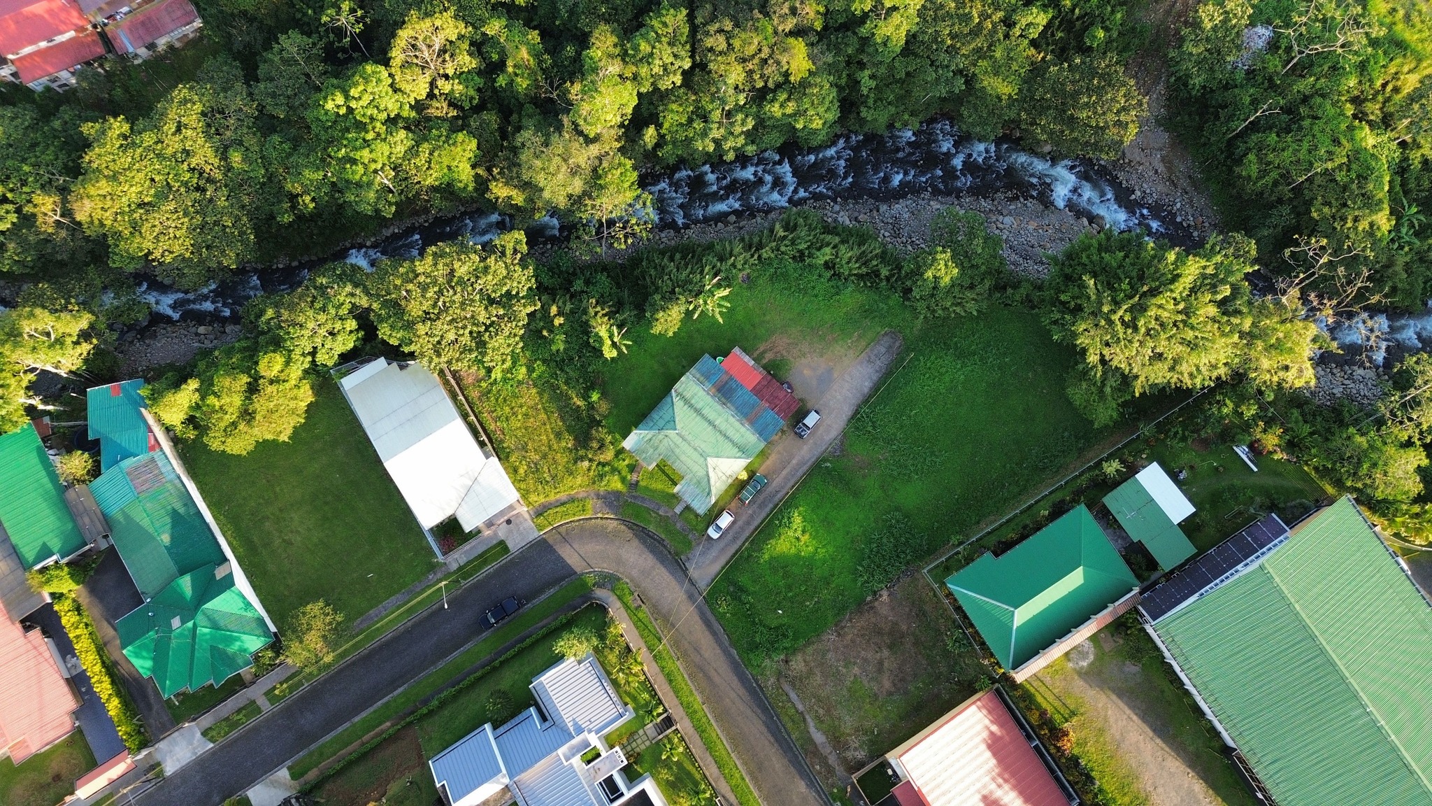 Propiedad en venta en Ciudad Quesada con apartamentos construidos